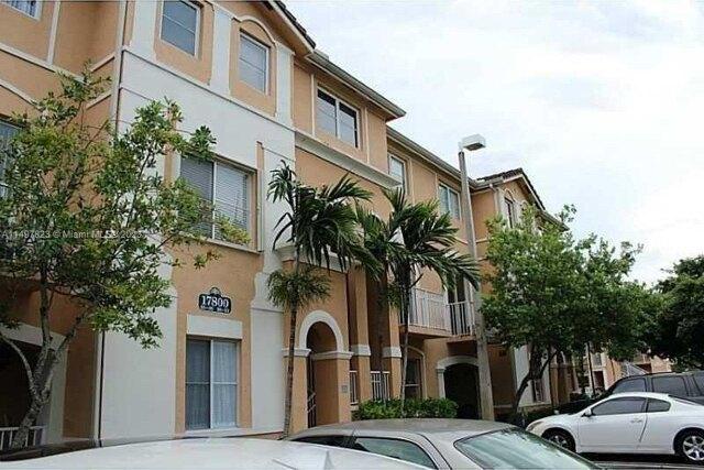 Condo For Rent In Hialeah, Florida