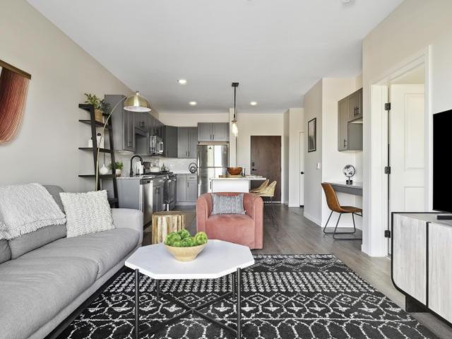 Charming 2 Bedroom 2 Bathroom Available Today for Rent