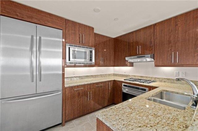 2 Bedroom 2.5 Bath In Providence RI 02903 for Rent