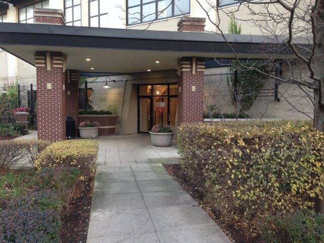 2 Bedroom 2 Bath In Chicago IL 60608 for Rent