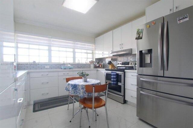 3 Bedroom 2 Bath In Coral Gables FL 33134 for Rent