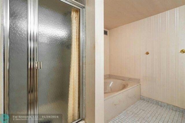Condo For Sale In Hallandale Beach, Florida