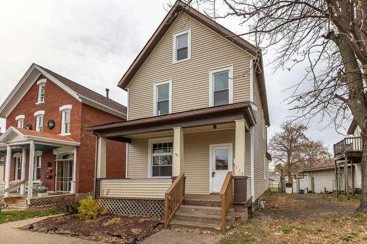 717 RHOMBERG AVE, DUBUQUE, IA 52001  610802775 for Sale