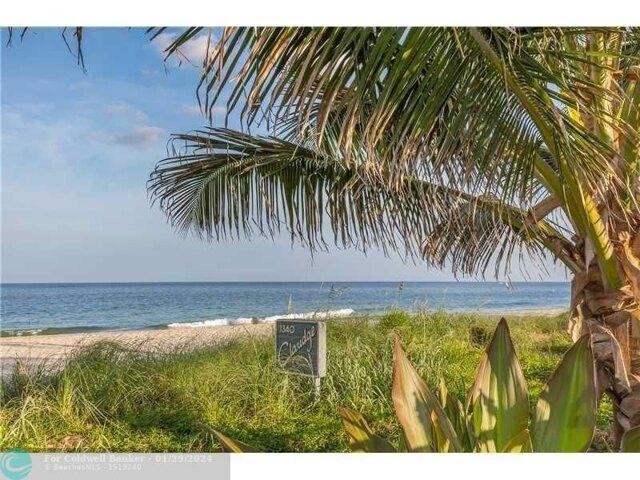 Condo For Sale In Pompano Beach, Florida