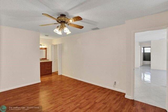 Condo For Sale In Coconut Creek, Florida