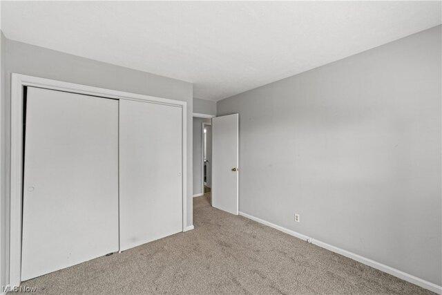 Condo For Sale In Lyndhurst, Ohio