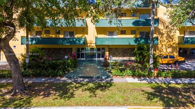 Condo For Sale In North Miami, Florida