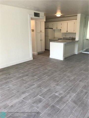 Condo For Sale In West Palm Beach, Florida