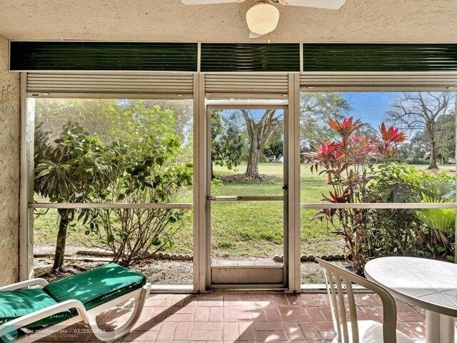 Condo For Sale In Tamarac, Florida