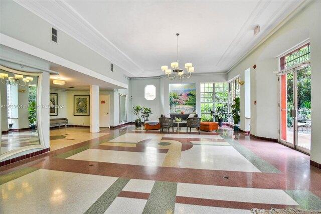 Condo For Sale In Miami Beach, Florida