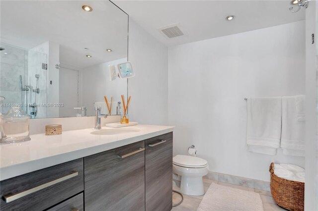 Condo For Sale In Miami Beach, Florida