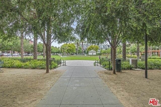 Condo For Rent In Los Angeles, California for Sale