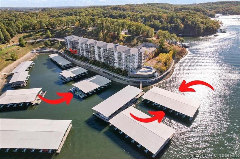 Lake Ozark, WOW! Come check out this Amazing 3 bed/3.5 bath for Sale