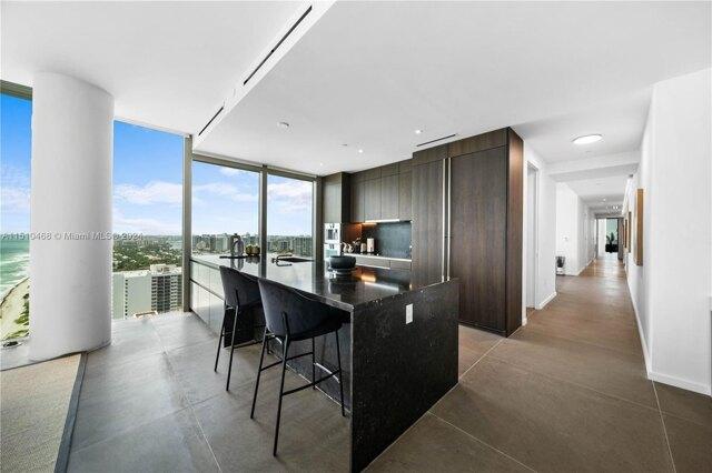 Condo For Sale In Hallandale Beach, Florida