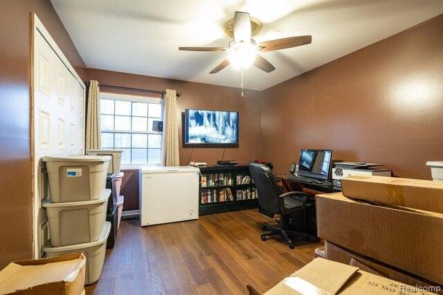 Condo For Sale In Southfield, Michigan