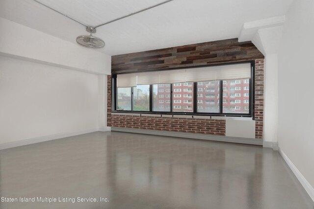 Condo For Sale In Staten Island, New York