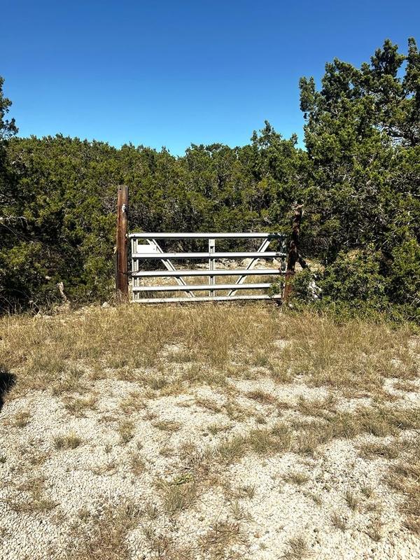 10254 Rr 336, Leakey, TX 78873 for Sale