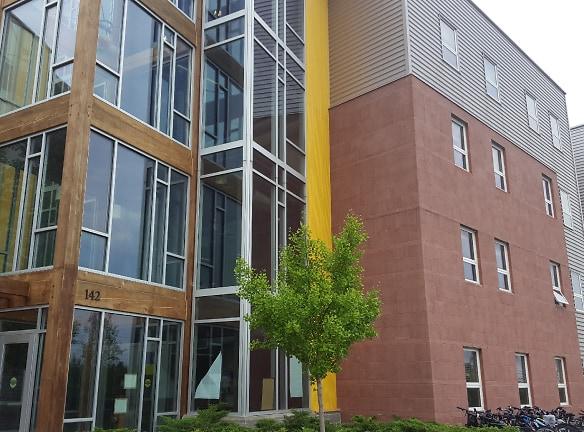 Centennial Hall Apartments Syracuse, NY - Apartments For Rent