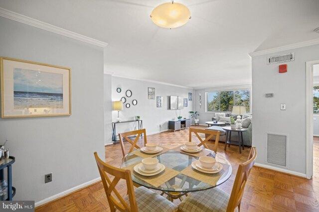 Condo For Sale In Bethesda, Maryland