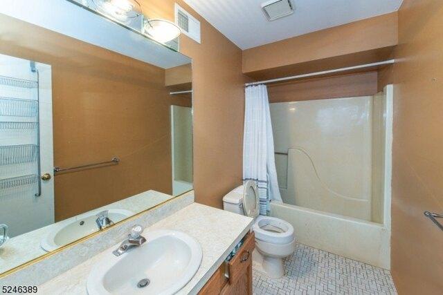 Condo For Sale In West Milford, New Jersey