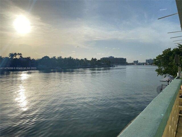 Condo For Sale In Miami Beach, Florida