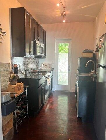 Condo For Sale In Miami Beach, Florida