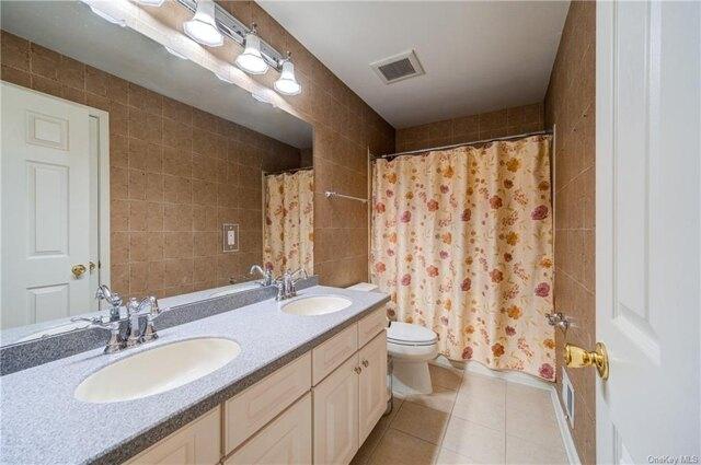 Condo For Sale In New Windsor, New York