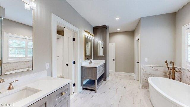 Condo For Sale In Aurora, Ohio