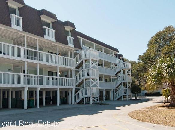 2302 Surfrider Cir Kure Beach, NC 28449 - Home For Rent