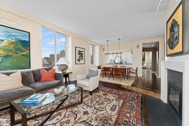 Condo For Sale In Manhattan, New York