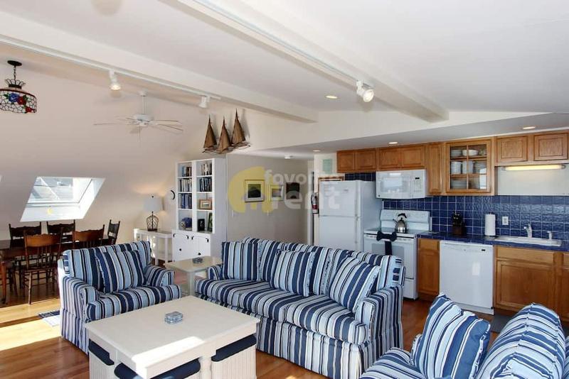 Provincetown luxury oceanfront apartment 4 bedrooms for Rent