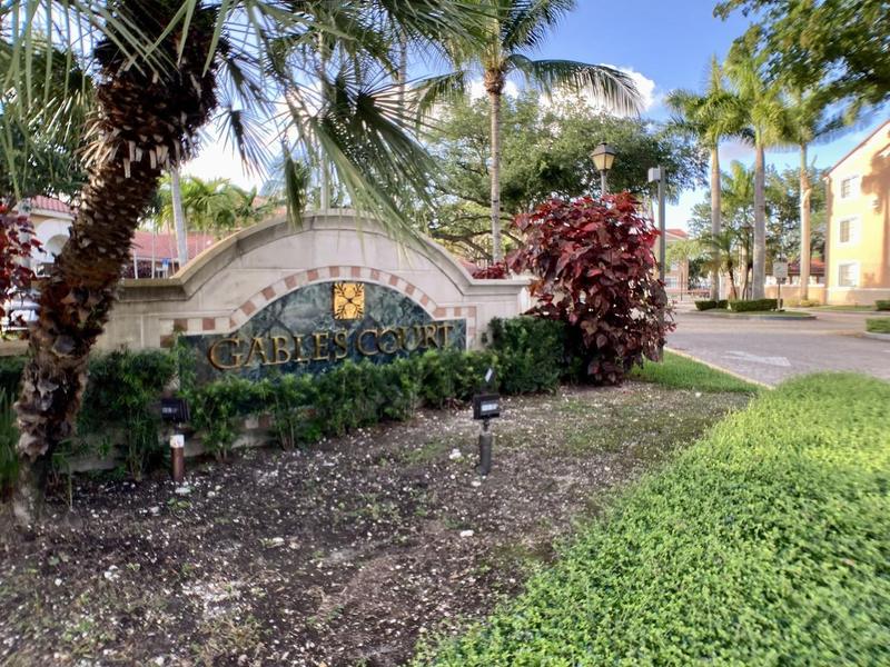15647596  Gables Court for Sale
