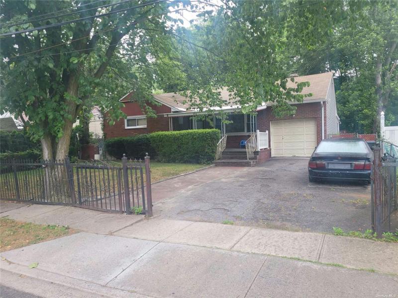 717 JANOS LN, West Hempstead, NY 11552 Single Family Residence For Sale  MLS# 3486685