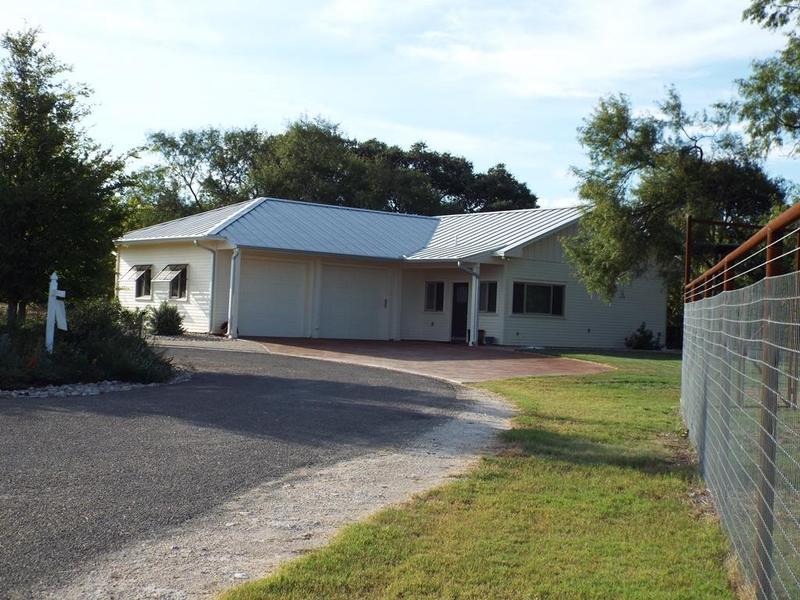 101 Erbe Ln, Fredericksburg, TX 78624 for Rent