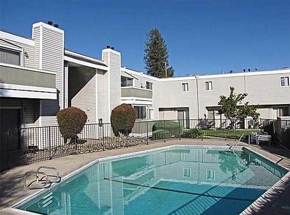 2011 Wright St Sacramento, CA - Apartments For Rent