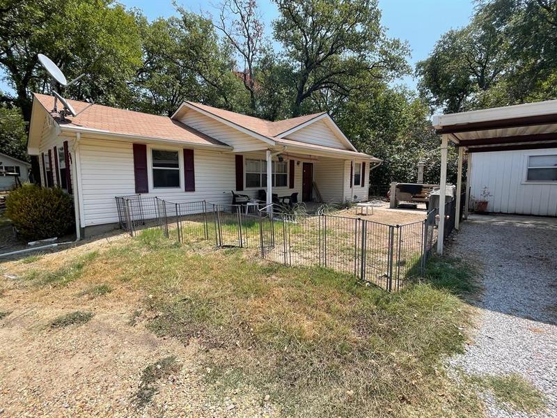 312 Tangle Dr, Tool, TX 75143 for Sale
