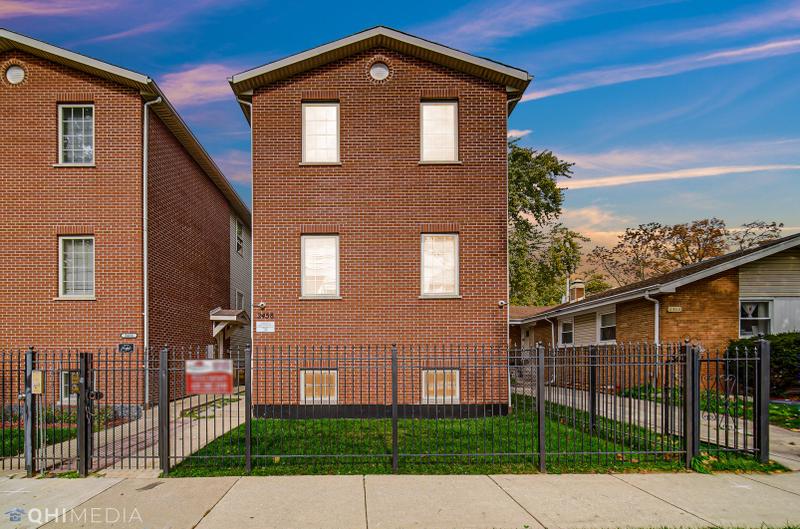 2458 E 74th Pl #GARDEN, Chicago, IL 60649 - MLS 11913189 for Rent