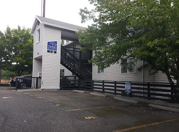 College Park Apartments Portland, OR - Apartments For Rent