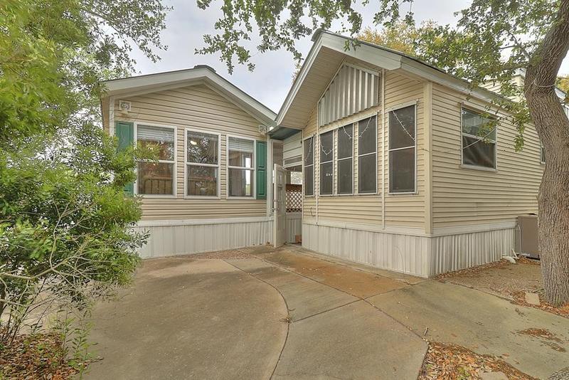 69 S Lake Dr, ROCKPORT, TX 78382 for Sale