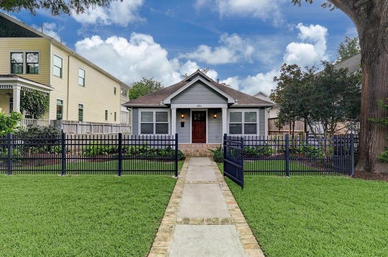 604 E 10th 1/2 St, Houston, TX 77008 - MLS 8640184 for Sale