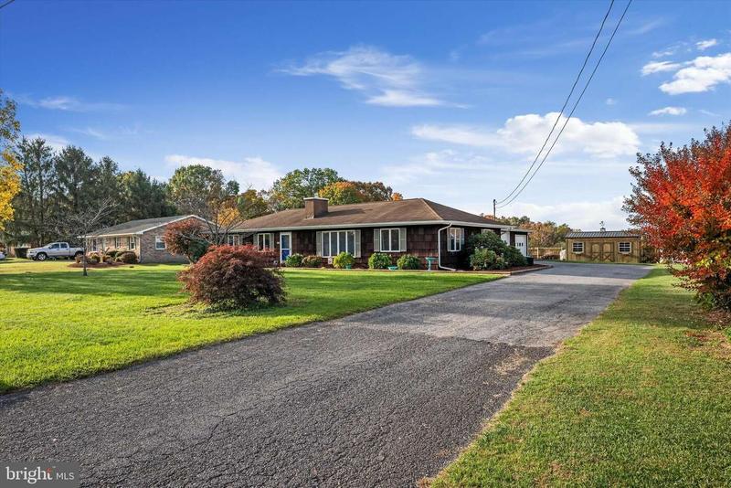 138 KNOLL DRIVE, MARTINSBURG, WV 25405  607374568 for Sale