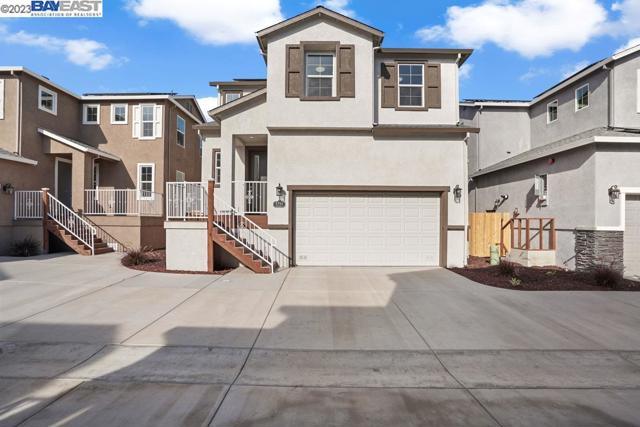 1711 Bella Lago Dr, Stockton CA 95206 for Sale