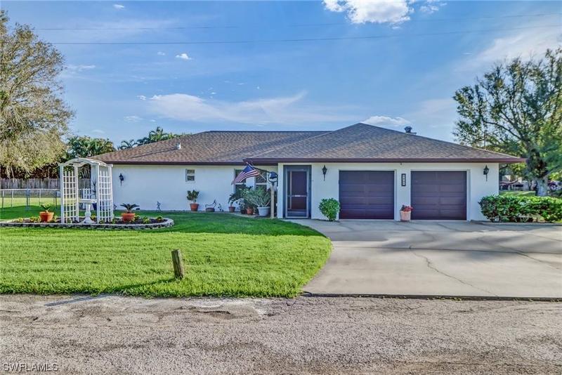 8487 Jenny Cae Ln, North Fort Myers, FL 33903  MLS# 223088023 for Sale