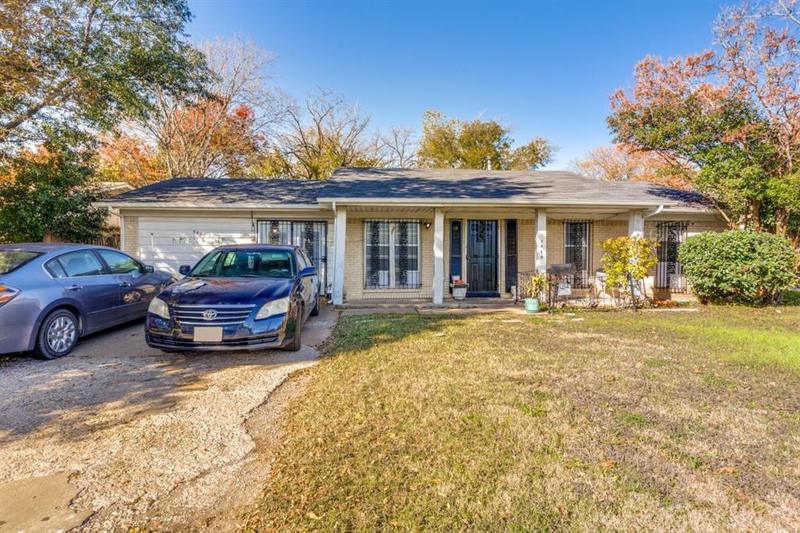 5540 De Cory Rd, Fort Worth, TX 76134 for Sale