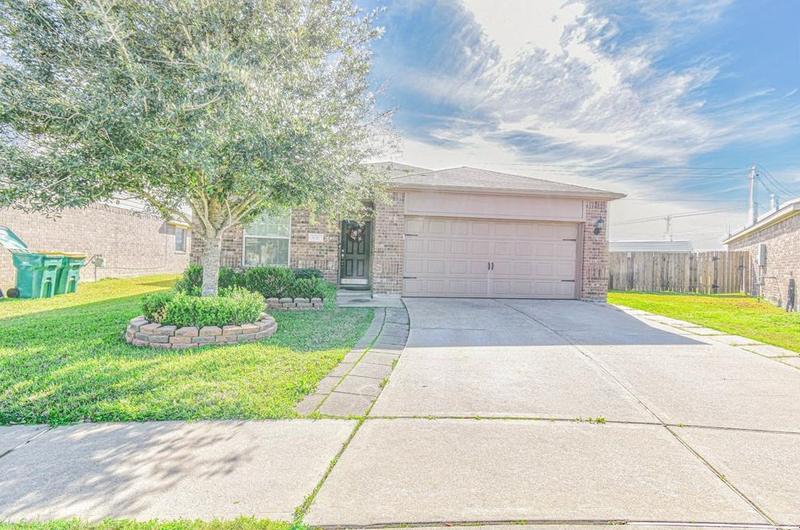 830 Saltcreek Bend Ln, La Marque, TX 77568 - MLS 47478448 for Sale