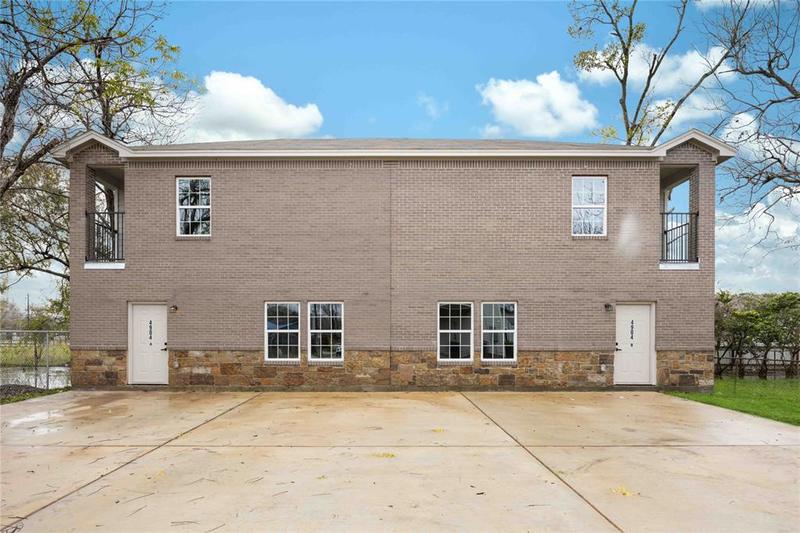 4904 Mallow St A-B, Houston, TX 77033 for Sale