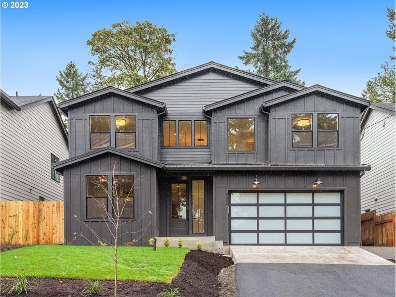 9250 SW 52nd AVE, Portland OR 97219 for Sale