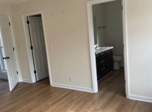 1041 Burnham Dr S Hendersonville, TN 37075 - Home For Rent
