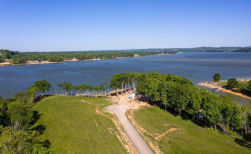 Lot 40 English Mountain Point, Baneberry, TN 37890  613494906 for Sale