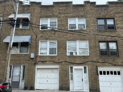 Woodworth Ave for Sale